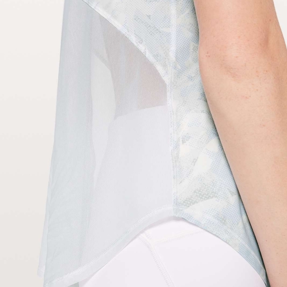 Lululemon Ace Tank in Jasmine White / Multi White UV Shield - Picture 4 of 11